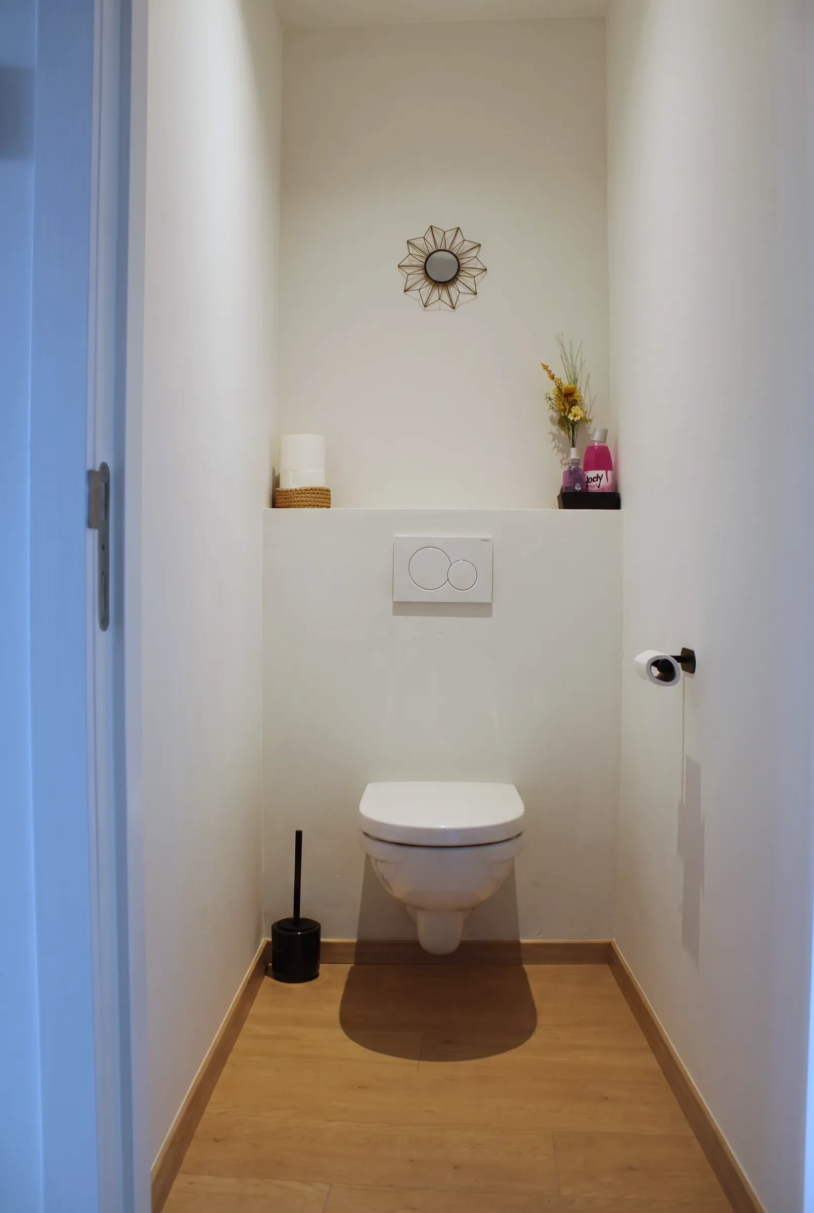 Apart toilet op de eerste verdieping